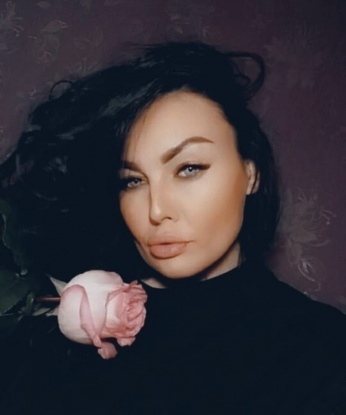 🌹 Со мной ты окунешься в мир наслаждения и настоящего блаженства. 😏 Я знаю, как доставить удовольствие и сделаю все возможное, чтобы каждая минута нашей встречи оставила неизгладимый след в твоей памяти. 💋 В моих объятиях ты забудешь обо всех проблемах и погрузишься в пучину удовольствия. попробуешь их однажды, ты захочешь обратиться ко мне снова. Мои фотографии говорят сами за себя - я сексуальная и соблазнительная. 😉 Живу в Москве и всегда готова встретиться с тобой в любом удобном месте. 💫 Мои услуги не оставят тебя равнодушным, ведь у меня есть всё для того, чтобы ты чувствовался по-настоящему желанным и удовлетворенным. 💦 Не сомневайся в своем выборе и доверься мне наслаждению, которое я умею дарить. Приведу тебя в экстаз и ты останешься доволен каждой нашей встречей! 🌟 Инна